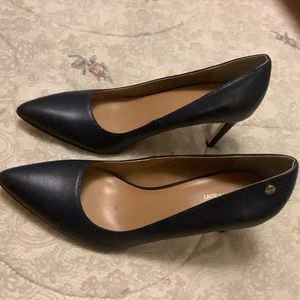 Calvin Klein size 8.5 navy blue heels